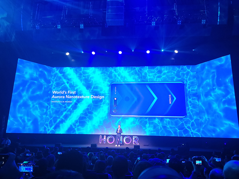 Honor View 20: A Flagship Contender! 4 4
