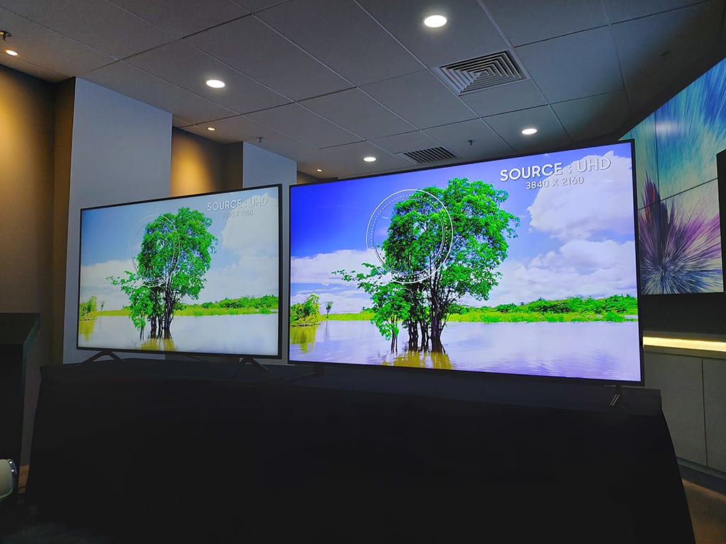 Samsung QLED 8K TV Hands On 3 7