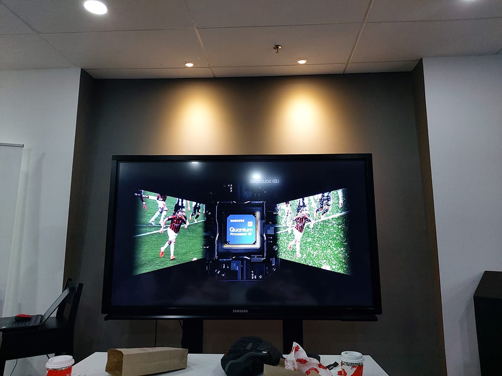 Samsung QLED 8K TV Hands On 2 4