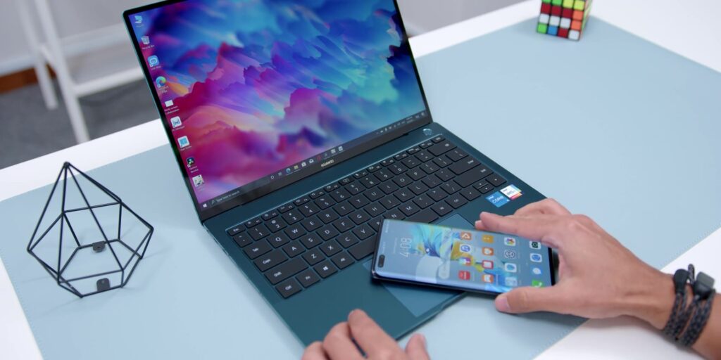 1080p HUAWEI Matebook X Pro.mp400020