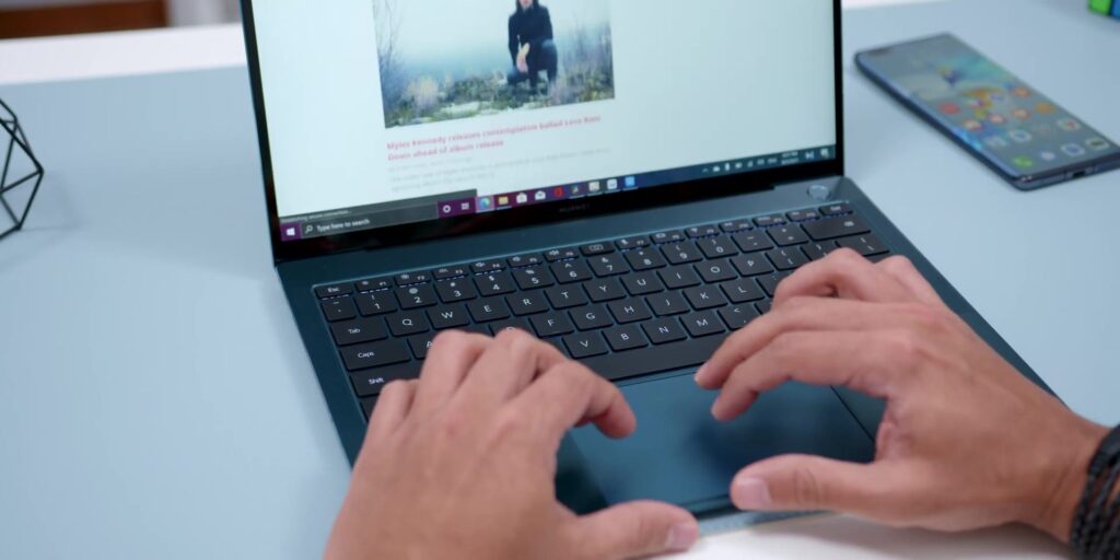 1080p HUAWEI Matebook X Pro.mp400013