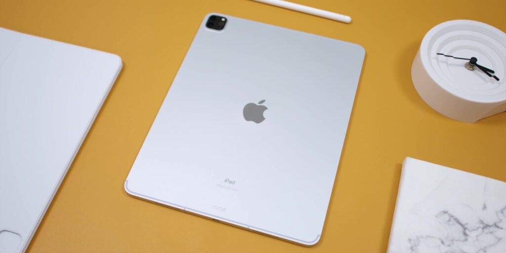 Overall back 1080p The TRUTH About The 2021 M1 iPad Pro After 2 Weeks.mp400028