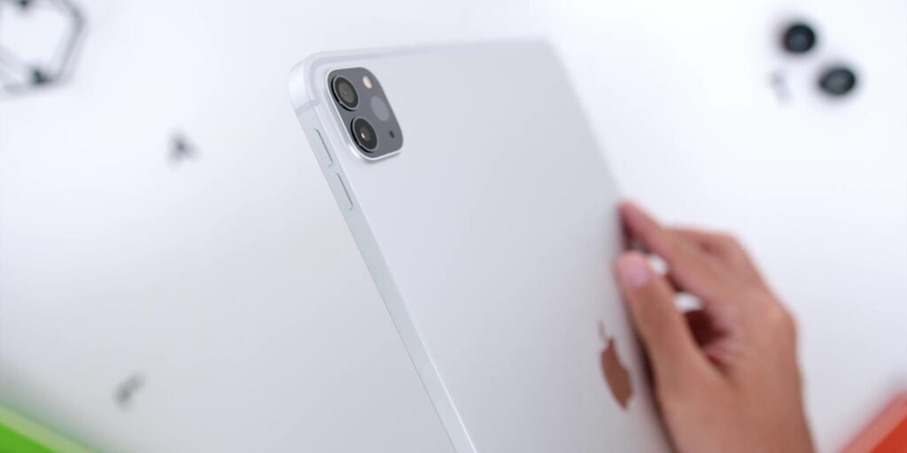 1080p Apple M1 iPad Pro Unboxing And First Impressions.mp400011