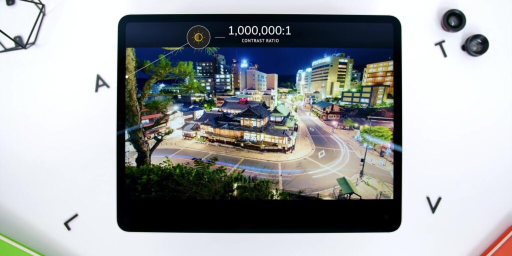 1080p Apple M1 iPad Pro Unboxing And First Impressions.mp400021