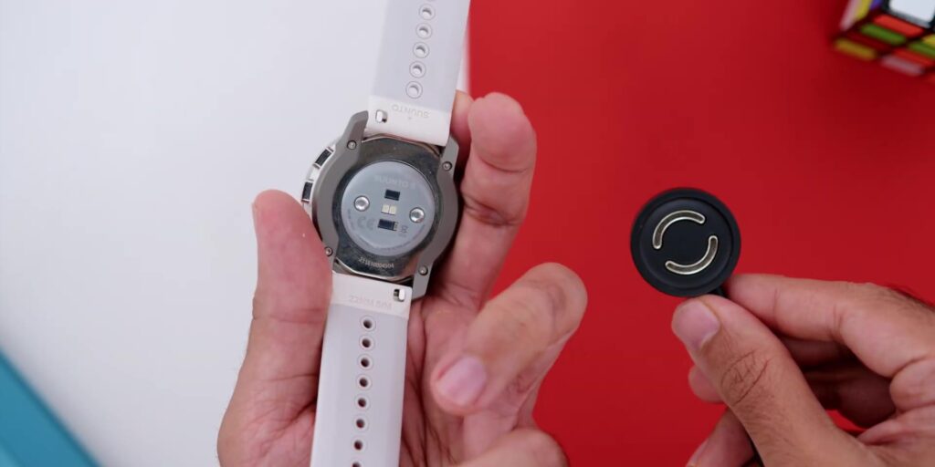 7.1 magnetic charger 1080p Suunto 9 Peak v2.mp400011