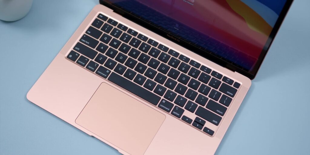 1. No touchbar 1080p Apple M1 MacBook Air.mp400012