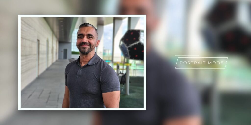 5.4 portrait mode 1080p Samsung Galaxy Z Flip3 Review.mp400015