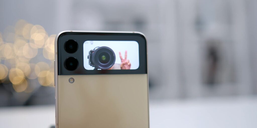 3.6 cam preview 1080p Samsung Galaxy Z Flip3 Review.mp400007