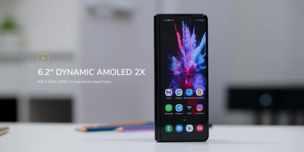 Samsung Galaxy Z Fold 3 Full Review: Third Time's A Charm?! 🤔 9 3.1 display spec 1080p Samsung Z Fold3 Full Review.mp400010