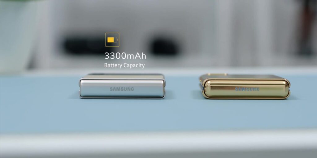 Samsung Galaxy Z Flip 3 Vs Samsung Galaxy Z Flip : Hands On Comparison! 23 6.1 battery 1080p Samsung Galaxy Z Flip 3 Vs Samsung Galaxy Z Flip.mp400030