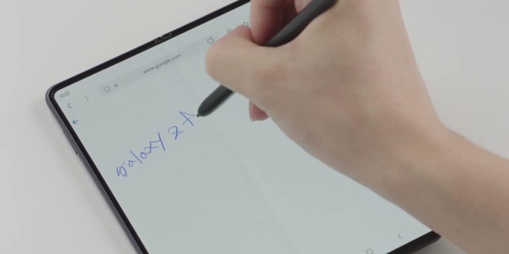 4.2 handwriting 1080p Samsung Z Fold3 Vs Z Fold2 Hands On Comparison.mp400027