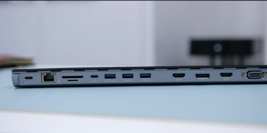 2.4 dock back view 1080p Best Work From Home WFH Accessories With J5Create.mp400015
