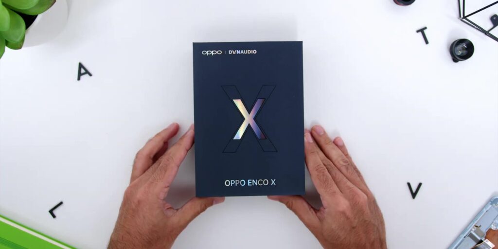 1.3 black color box 1080p Oppo Enco X.mp400006