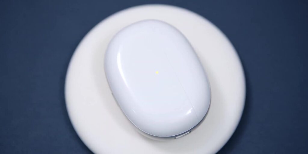 5.1 wireless charging 1080p Oppo Enco X.mp400026