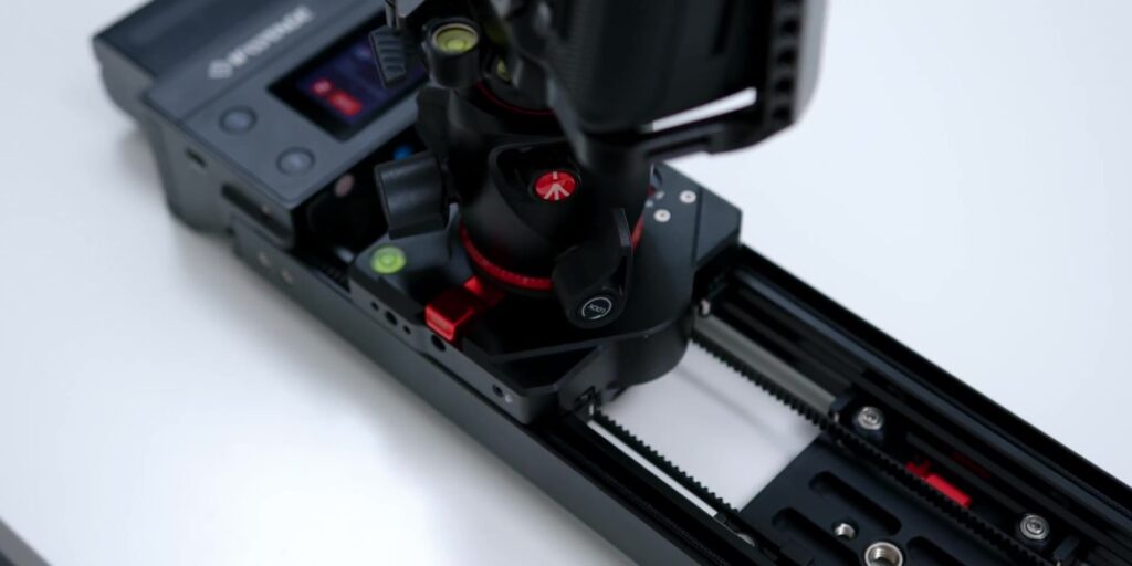 2.2 motor inside slider 1080p My ULTIMATE YouTube SECRET iFootage Slider Shark Nano.mp400013