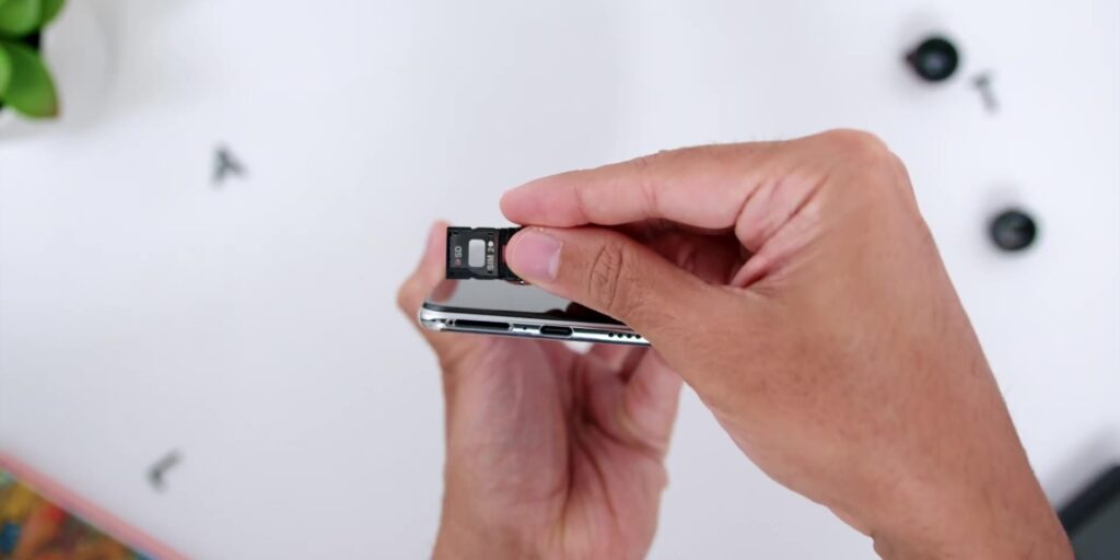 2.4 bottom with sim 1080p Xiaomi 11 Lite 5G NE.mp400009