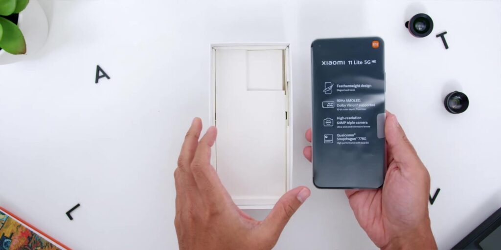 1.3 phone itself 1080p Xiaomi 11 Lite 5G NE.mp400004