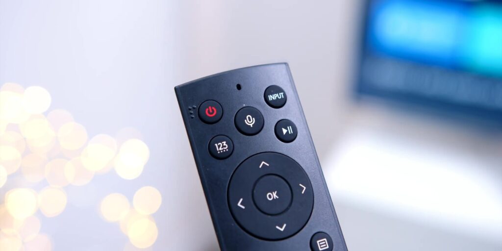 THE BEST BANG FOR YOUR BUCK 4K Dolby Vision & Atmos TV ??? 🤔 : Hisense U7G Review 18 4.5 mic button on remote 1080p Best TV For The Price Hisense U7G.mp400021