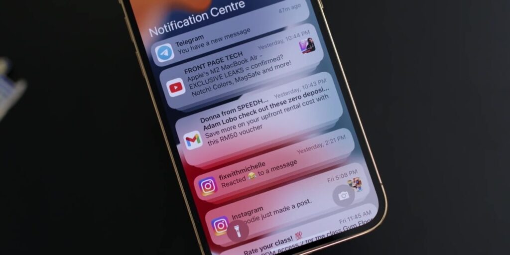 7.3 smart notification 1080p iPhone 13 Pro And iPhone 13 Pro Max In Depth Review v2.mp400046