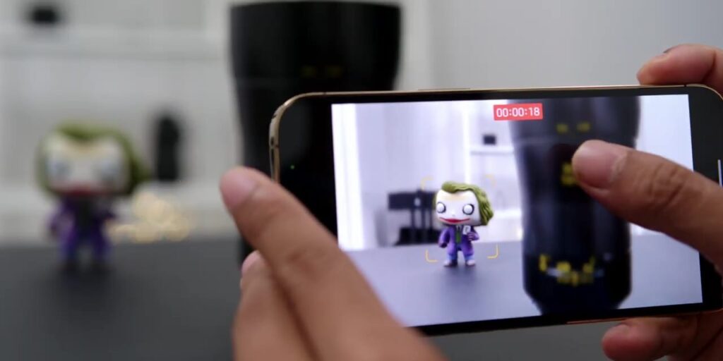 4.18 cin mode 1 1080p iPhone 13 Pro And iPhone 13 Pro Max In Depth Review v2.mp400032