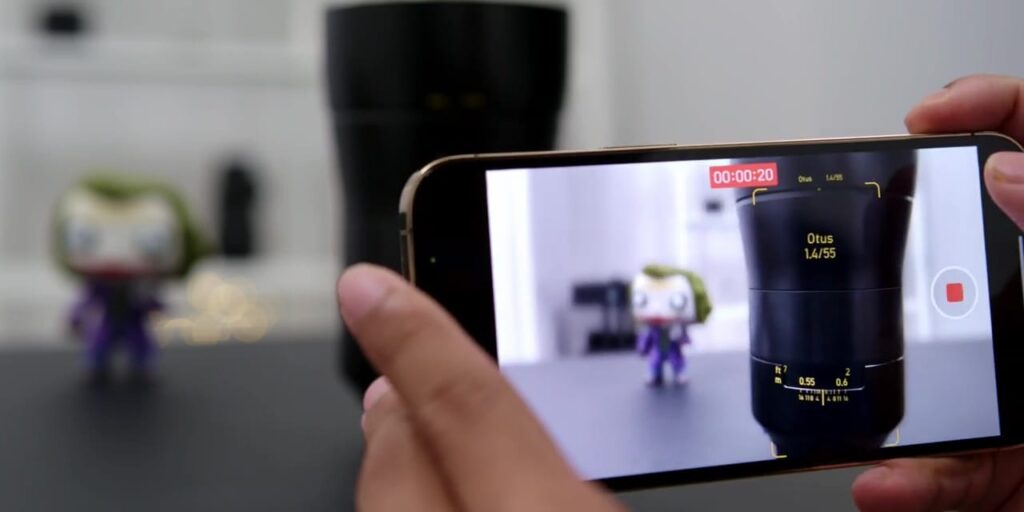 4.19 cin mode 2 1080p iPhone 13 Pro And iPhone 13 Pro Max In Depth Review v2.mp400033