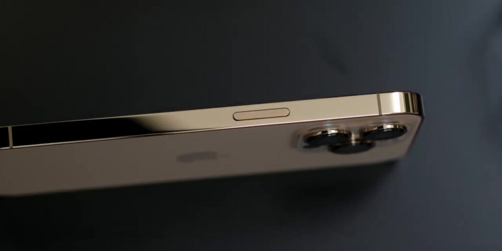 2.4 shiny to the point 1080p iPhone 13 Pro And iPhone 13 Pro Max In Depth Review v2.mp400008