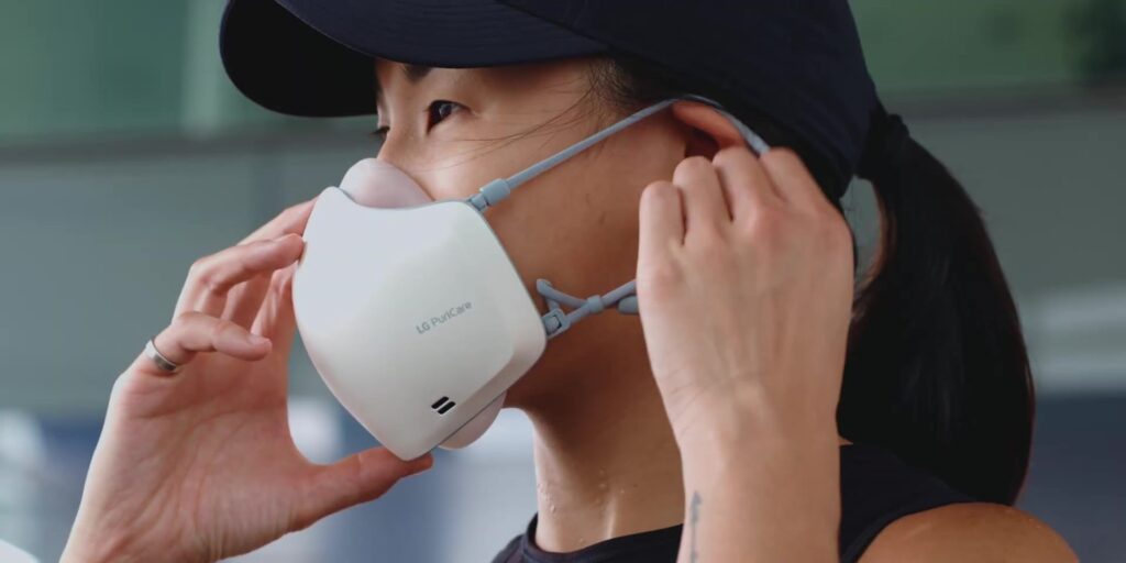 LG PuriCare™ Wearable Air Purifier: The Protection You DESERVE! 😷 24 4.1 fitness instructor 1080p LG PuriCare Wearable Air Purifier v2.mp400028