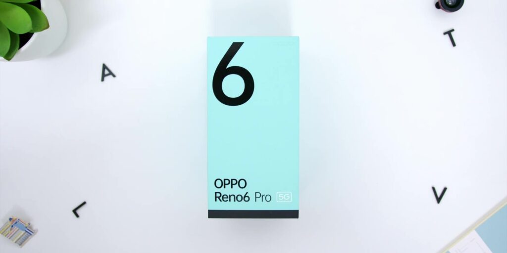 1.1 unboxing front 1080p OPPO Reno6 Pro In Depth Camera Review.mp400002