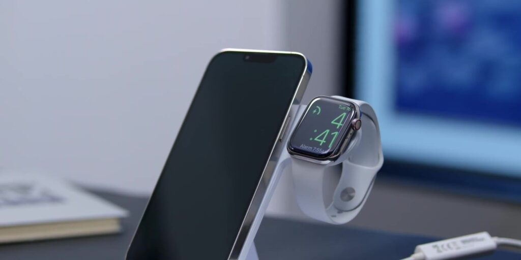 8.5 bedside clock 1080p Apple Watch Series 7 Unboxing Full Review.mp400045