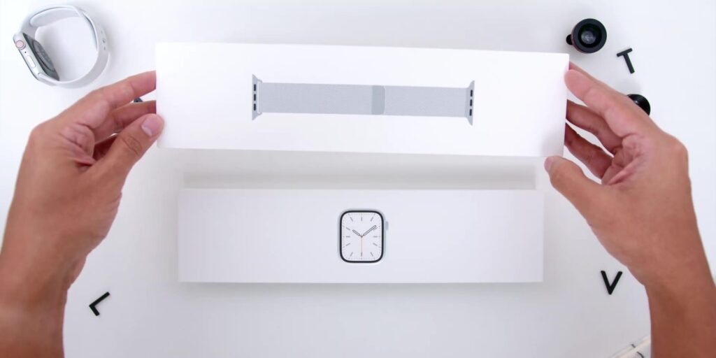 OMG! I'm OBSESSED With The Apple Watch Series 7! 🤪🤪 6 1.5 silver strap 1080p Apple Watch Series 7 Unboxing Full Review.mp400005