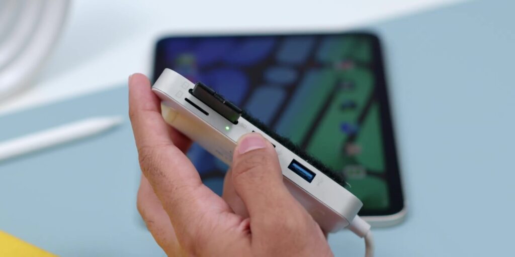 iPad Mini 2021: 6 Tips to MAXIMIZE the Potential of this Tiny Beast! 12 2.5 sd card 1080p 2021 iPad Mini Tips Tricks.mp400015