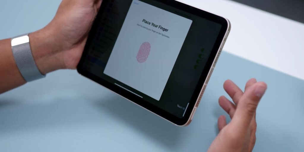 iPad Mini 2021: 6 Tips to MAXIMIZE the Potential of this Tiny Beast! 9 2.2 register palm 1080p 2021 iPad Mini Tips Tricks.mp400012