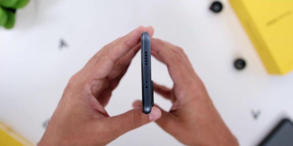POCO M4 Pro 5G Unboxing & First Impressions: Brand-new M Series! 13 2.9 top view 1080p POCO M4 Pro Unboxing First Impressions.mp400018