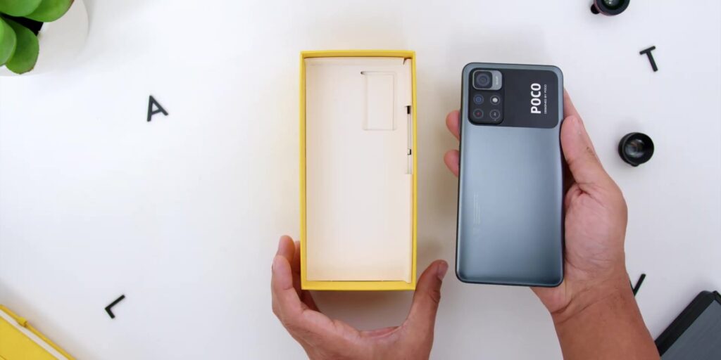 POCO M4 Pro 5G Unboxing & First Impressions: Brand-new M Series! 4 1.6 phone itself 1080p POCO M4 Pro Unboxing First Impressions.mp400006