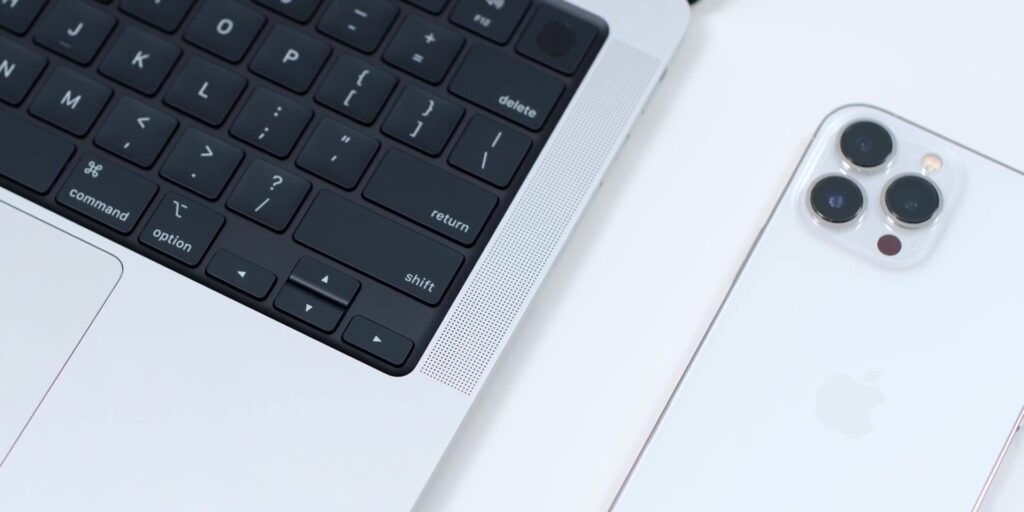 Is Going MAX on the 2021 M1 Max MacBook Pro Worth It? 🤔: Full Review After 2 Weeks 22 5.1 speakers