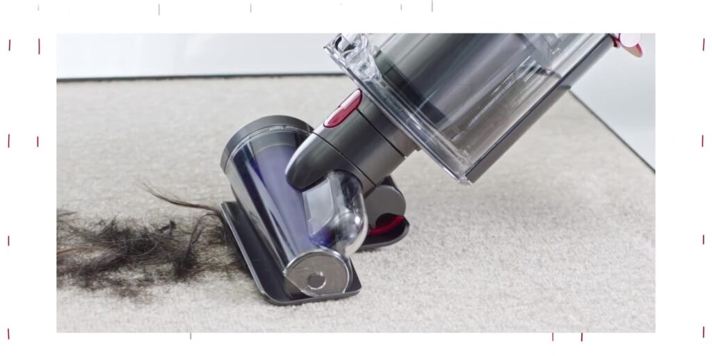 2.1 vacuum hair 1080P V2 LASER Vacuum %E2%9A%A1 5 Reasons to get the Dyson V12 Detect Slim Total Clean.mp400009