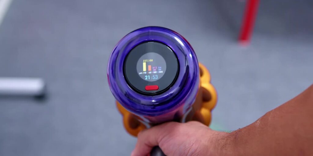 1.4 screen at the back 1080P V2 LASER Vacuum %E2%9A%A1 5 Reasons to get the Dyson V12 Detect Slim Total Clean.mp400005