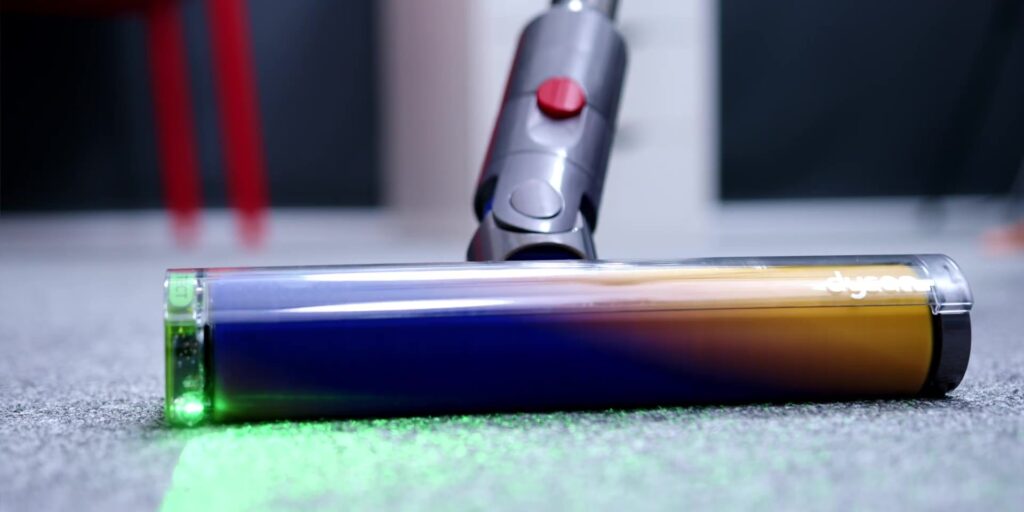 1.2 1.5 degree angle 1080P V2 LASER Vacuum %E2%9A%A1 5 Reasons to get the Dyson V12 Detect Slim Total Clean.mp400003