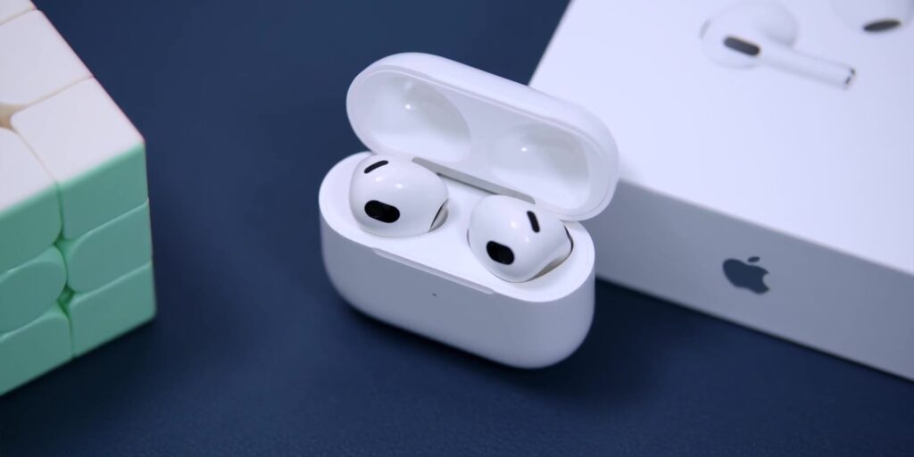 9.2 conclusion 2 1080p AirPods Gen 3.mp400044