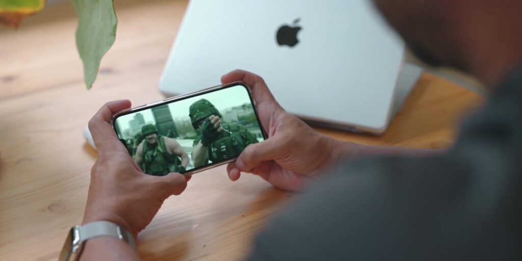 6.4 netflix 1080p AirPods Gen 3.mp400029
