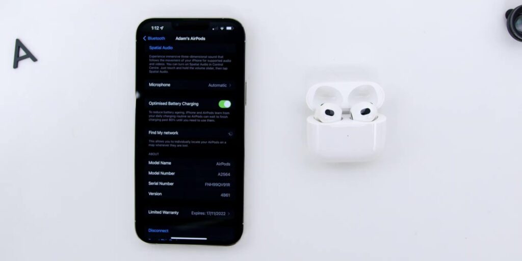 4.4 find my network 1080p AirPods Gen 3.mp400023