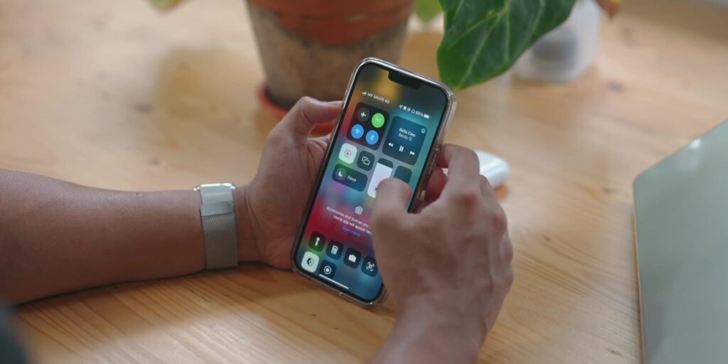 4.1 control center 1080p AirPods Gen 3.mp400020