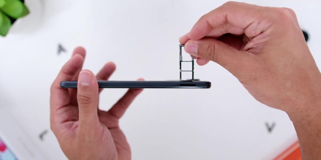 2.11 left view sim card