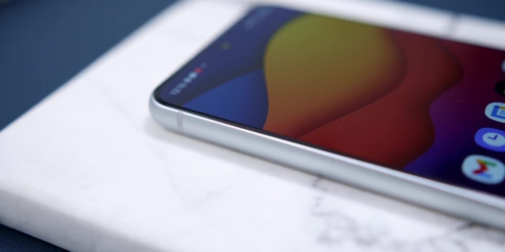 Samsung Galaxy S21 FE Full Review: But WHY? 😮 14 2.5 flat screen