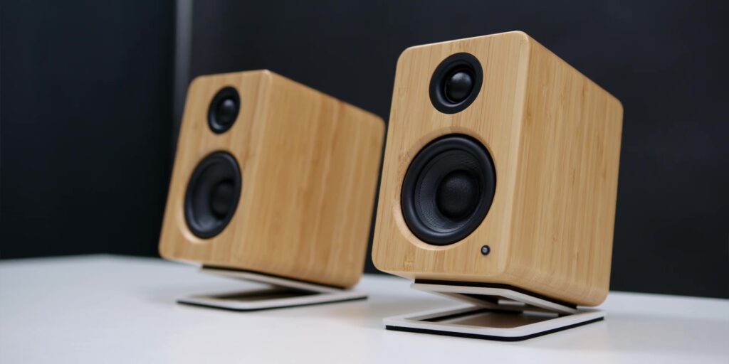 Why is this minimalist speaker so GOOD? Kanto YU2: Unboxing & Review 1 0.3 speaker overall view