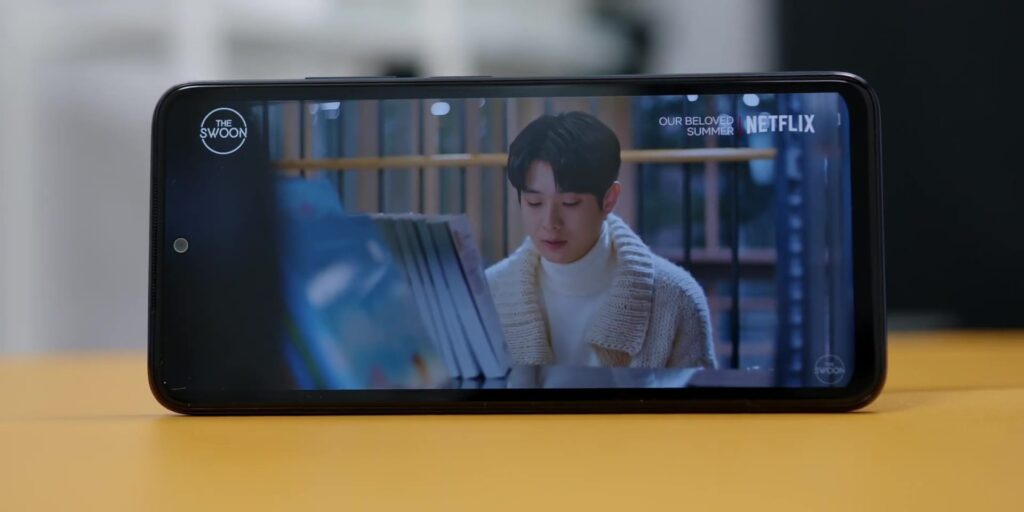 2.4 watch netflix