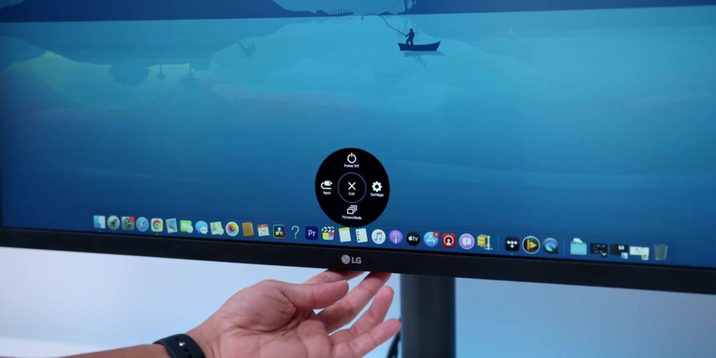 Watch THIS Before You Buy Any Monitor! š± : LG 32ā UltraFine⢠Display Ergo 4K Monitor! 20 6.1 control button