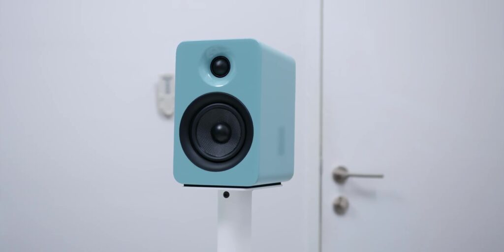 Here comes the Elder Brother! Kanto YU4 Review: Bluetooth + BIGGER Sound! 3 2.1 overall build