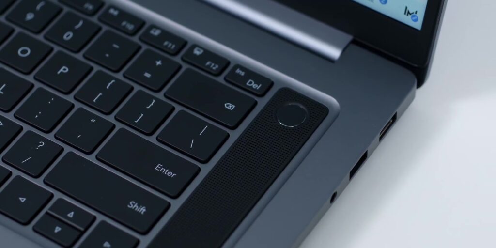HONOR MagicBook 16 Review : This 144Hz, Powerful & Thin laptop works like MAGIC! 37 5.14 power button fingerprint