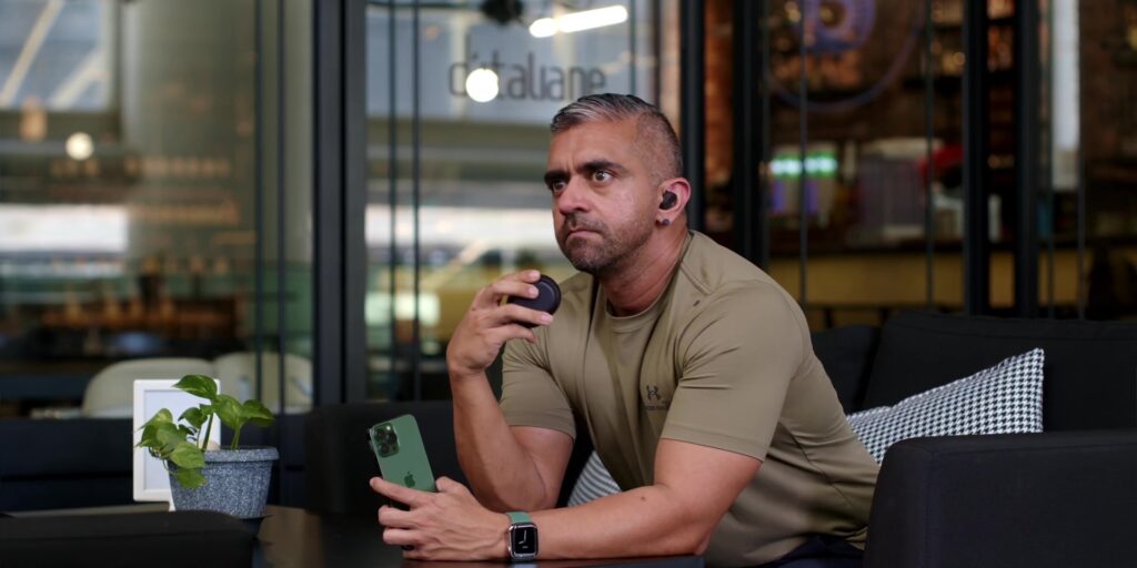 4.3 listen casual music